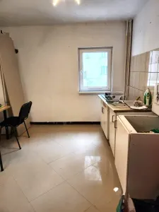 Vanzare Apartament 4 Camere 99 mp Etaj 1 Mall Vitan – Nerva Traian- Oc. Goga - Bucuresti