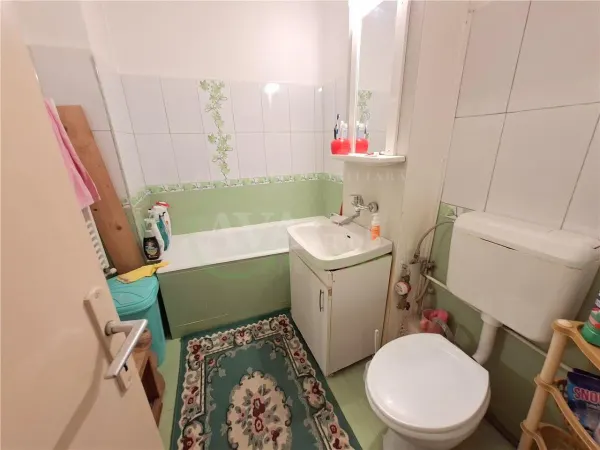 Apartament 4 camere Bacău - poza 6