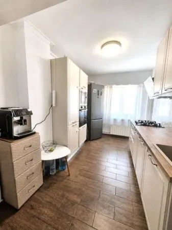 Apartament 3 camere București - poza 2