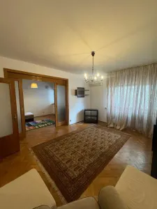 Apartament 3 camere de vânzar, decomandat, 62 mp, Piața Victoriei - Bucuresti