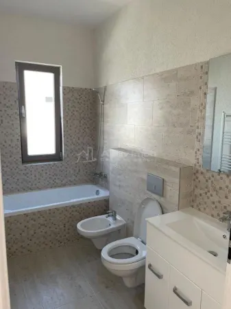 Casă 4 camere Tamasi - poza 6
