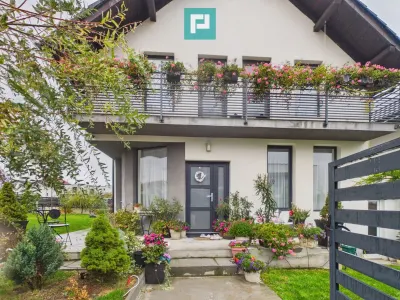 Casa de vanzare 450mp pe Dealurile Oradiei - Oradea
