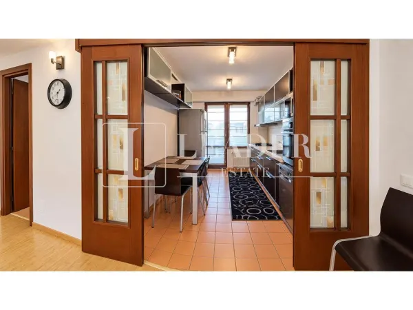Apartament 4 camere București - poza 2