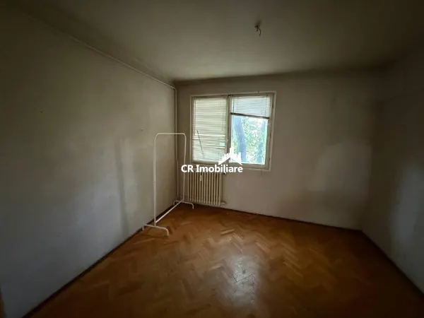 Apartament 4 camere București - poza 2