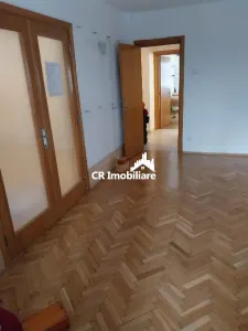 Apartament 4 camere București - poza 2
