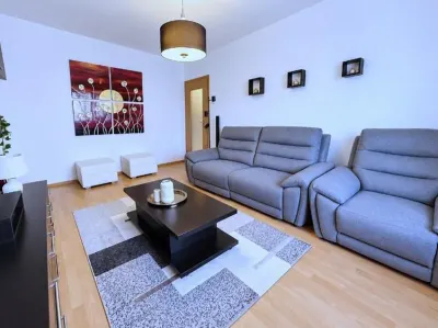 Torontalului | 3 Camere | Etaj Intermediar | Amenajat Modern - Timisoara