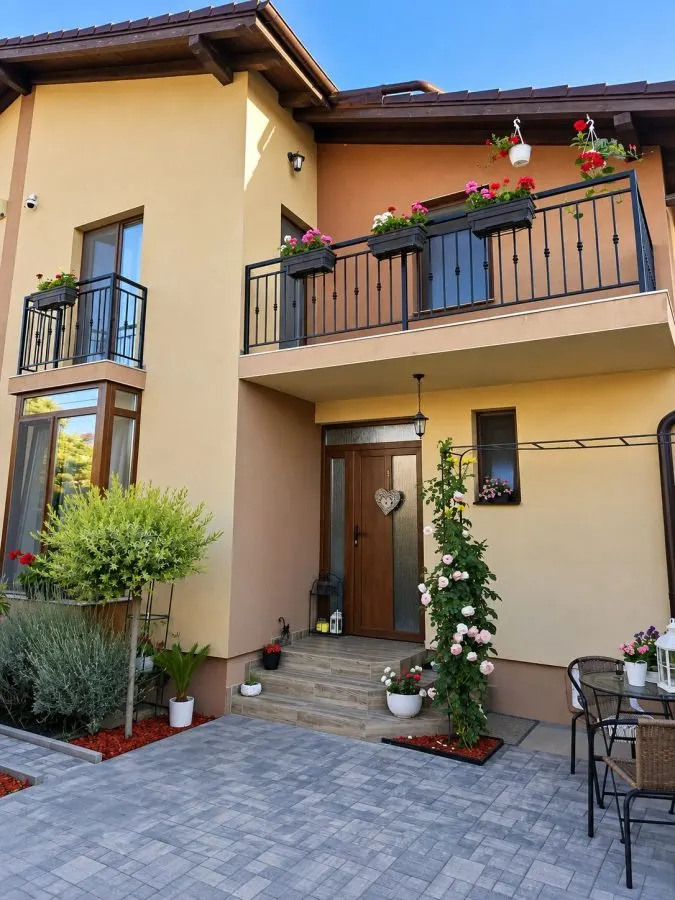 Casă 4 camere Chișoda - poza 1