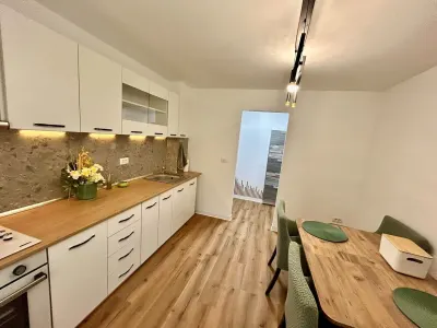 Girocului | 2 Camere | Etaj 1 | Renovat Complet | Mobilat si utilat - Timisoara