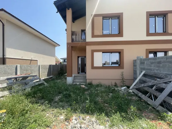Casă 4 camere Moșnița Nouă - poza 1