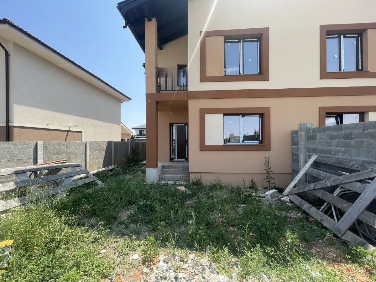 Casă 4 camere Moșnița Nouă - poza 1