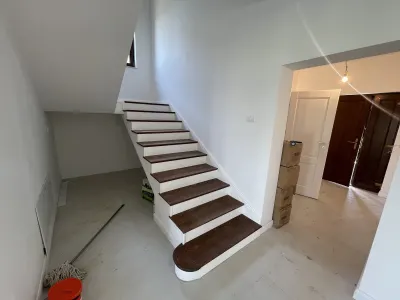 Casă 4 camere Moșnița Nouă - poza 11