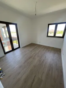 Casă 4 camere Moșnița Nouă - poza 19