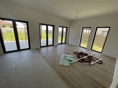 Casă 4 camere Moșnița Nouă - poza 9