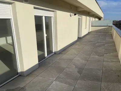 Dezvoltator| Penthouse | Terasa de 44 mp | 3 camere | 2 bai | Timisoara - Timisoara