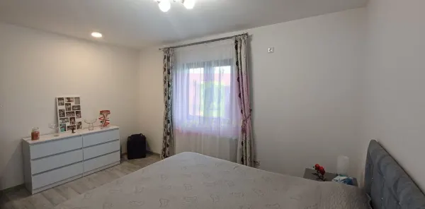 Casă 4 camere Sabareni - poza 16