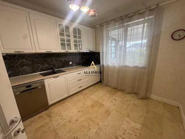 Casă 5 camere Ploiestiori - poza 9