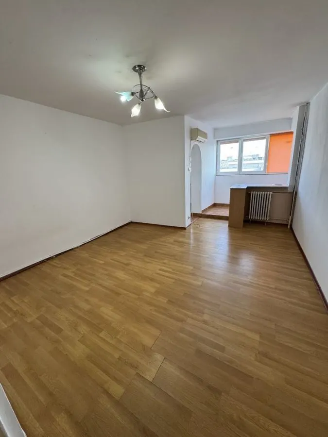 Garsonieră București - poza 1