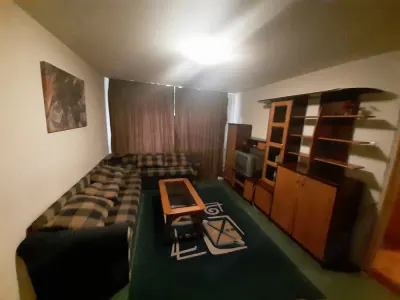 Vânzare Apartament 3 camere, 65 mp , decomandat, bl reabilitat – Drumul Taberei - Bucuresti