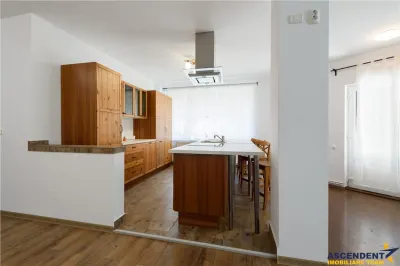 Casă 10 camere Săcele - poza 5