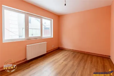 Casă 5 camere Târgu Secuiesc - poza 3