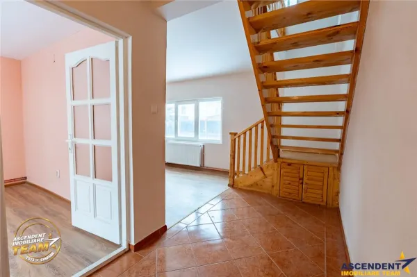 Casă 5 camere Târgu Secuiesc - poza 26