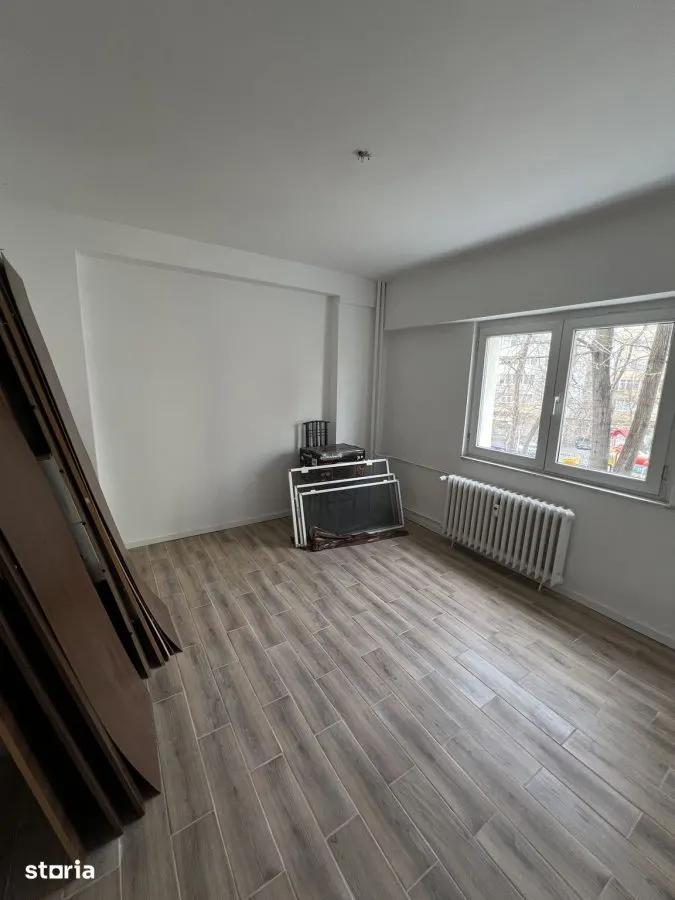 Apartament 3 camere București - poza 1