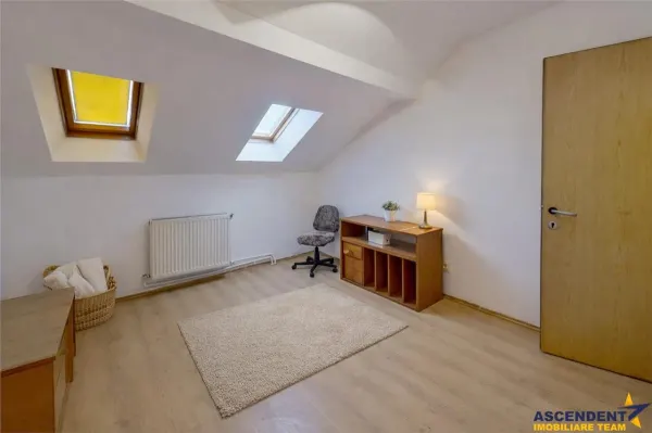 Apartament 3 camere Brașov - poza 4