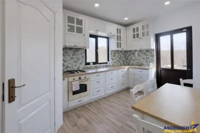 Casă 5 camere Sinca Veche - poza 3