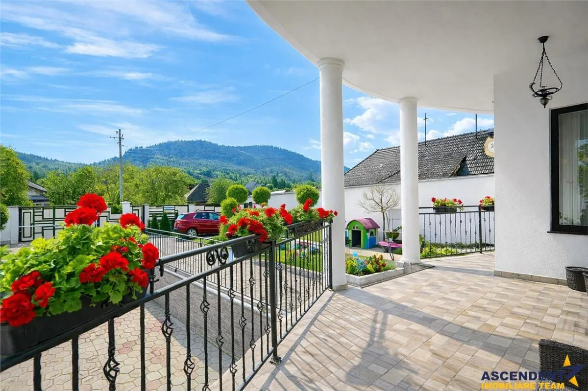 Casă 5 camere Săcele - poza 1