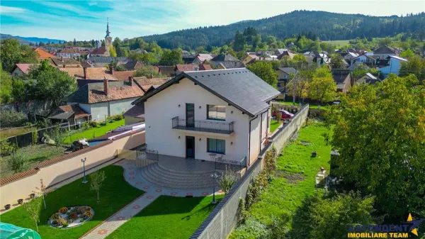 Casă 5 camere Săcele - poza 24