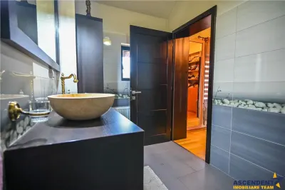 Casă 5 camere Săcele - poza 27